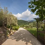 Tenuta Campetti *